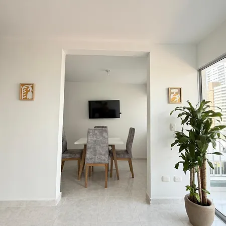 Entrelagos Solimar Apartamento *